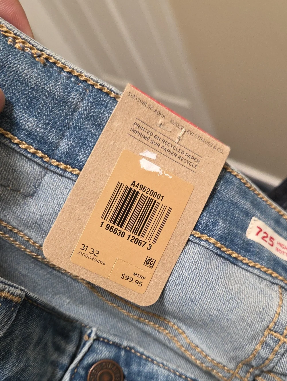 NWT Levi's 725 High Rise Bootcut Jeans Light Wash Stretch Denim Flattering - Picture 8 of 10